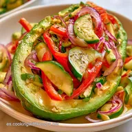 Cremoso Aguacate Con Verduras Salteadas